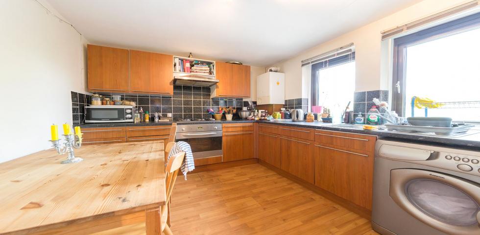 			TWO BEDROOMS, TWO BATHROOMS , 2 Bedroom, 1 bath, 1 reception Flat			 Brondesbury Park, Brondesbury Conservation Area, KILBURN